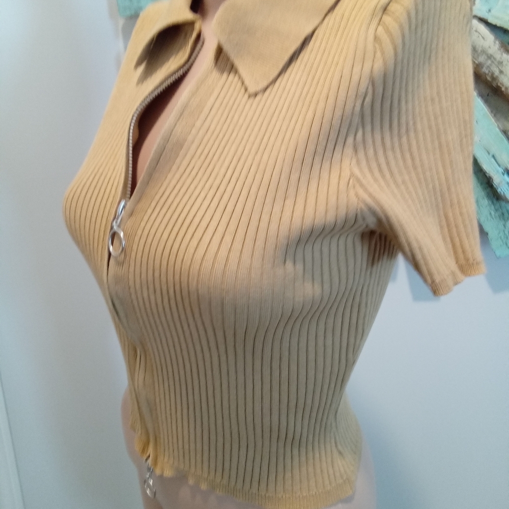 2-$10... Love Always Size S. Tan Ribbed Zip-Up Cropped Short Sleeve Collared